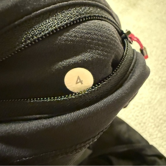 Lululemon Run: Inspire Crop II Leggings All Luxtreme Savasana Camo New Black - Picture 14 of 15